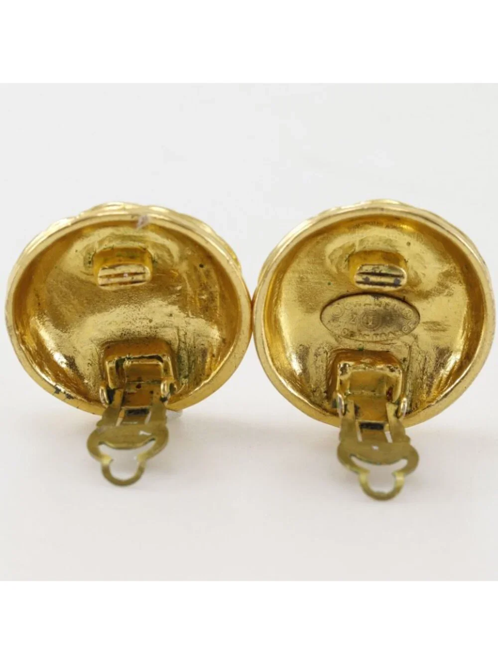 Chanel CC Logo Quilted Vintage Gold Plated 25 Earrings